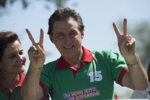 Eunício está sem sedação e já responde aos reflexos na UTI 8 eunicio oliveira em fortaleza foto marcelo camargo agencia brasil 25 10 2014 00110252014