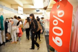 Procon prevê aumento de queixas na Black Friday, após maquiagem de preços 11 compra21