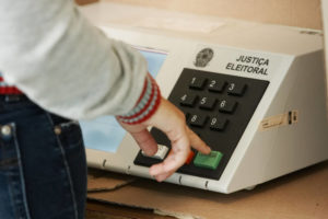Eleições / Urna eletrônica é invadida em teste feito pelo TSE 10 58afd3b9d4