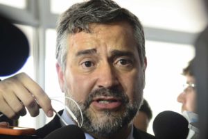 Eleições / Líder do PT sai em defesa de Lula e ataca Ministro Fux 5 naom 5a203ef633376