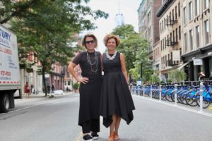 Moda / Workshop de tendências analisa comportamentos de consumo 14 Silvia Crivorot e Marcia Scigliano criadoras do NY Fashion Tour 1