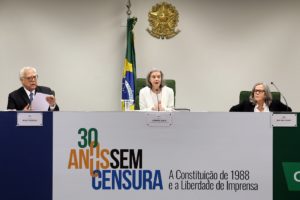 Cármen diz que sem imprensa livre, Justiça não funciona bem 13 30semcen05