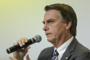Bolsonaro desmente imprensa e confirma participação em debates 8 JairBolsonaro 2 16 868x644