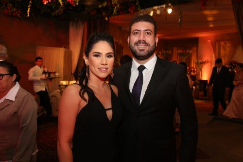 Espelhos, lustres de cristal e luxo formaram a combinação perfeita da noite 53 Vanessa Teles e Italo Queiroz 2