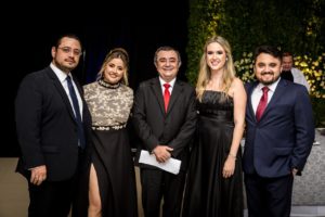 Escritório Ricardo Valente Advogados Associados festeja 30 anos de atuação no País com celebração especial no La Maison 6 RicardoFilhoJulianaValenteRicardoValenteDayseEllenLucasCrispim