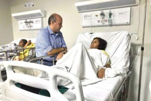 Após denúncias Roberto Cláudio realiza visita surpresa às vítimas do Edifício Andrea, no IJF 5 ksdjskd 2