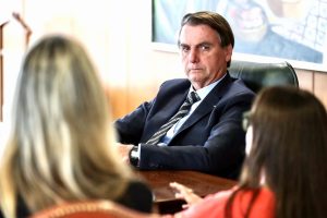 Bolsonaro propõe zerar impostos federais sobre combustíveis, caso governadores também zerem ICMS em seus Estados 5 4CDA0E43 EA33 4291 83F4 848C05E7A67E