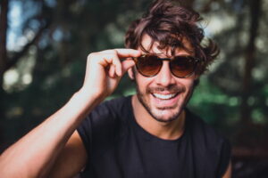 Dia dos Pais: Ferrovia Eyewear lança a campanha ‘’ Seu velho vale desconto’’ para presentear os papais e ajudar o Instituto dos Cegos 5 185A3492