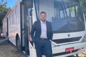 Wesley Wenisgton, presidente do PL Jovem, inaugura ônibus da solidariedade 8 C6B5A2FD F9D3 4D6D 991B DCC36E8F3896