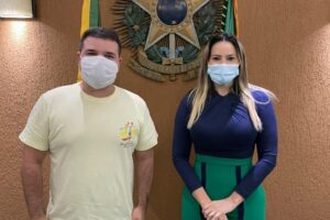 Deputado Bruno Pedrosa assina o Programa Sinalize que levará mais pavimentação asfáltica para Nova Russas e cobra mais vacinas para o município 6 2B1A484C 3675 4C87 9B34 5507EF6AAE21