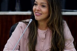 Vereadora Priscila Costa quer criar o “Corujão da Saúde” para tentar zerar a fila de exames nos hospitais de Fortaleza 4 EDD1CCF1 4EA5 4430 8972 9E8F85A62AEC