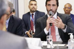 Diretor de negócios da Apex-Brasil, Lucas Fiuza apresenta condições das ZPEs para comitiva da Mitsubishi Corporation do Brasil S.A 5 377B3556 F59D 4EDA 906E 44F0B7E86FC4