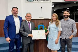 José Beserra, diretor da Ferrovia Eyewear, é homenageado durante sessão na Câmara Municipal de Fortaleza 7 WhatsApp Image 2022 12 12 at 09.01.16 1
