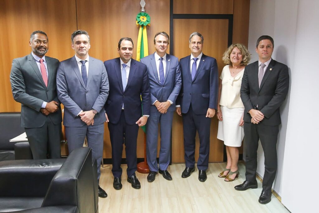 OAB-CE participa de reunião em Brasília com Ministro da Educação 1 1FB84A5D D1B4 4CC5 AC94 852029D354C8