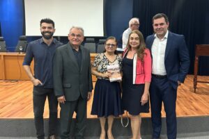 Em prestigiado evento na Assembleia Legislativa, Simone Beserra lança seu novo livro "Cariús – Retalhos Históricos" 1 WhatsApp Image 2023 08 21 at 10.48.11