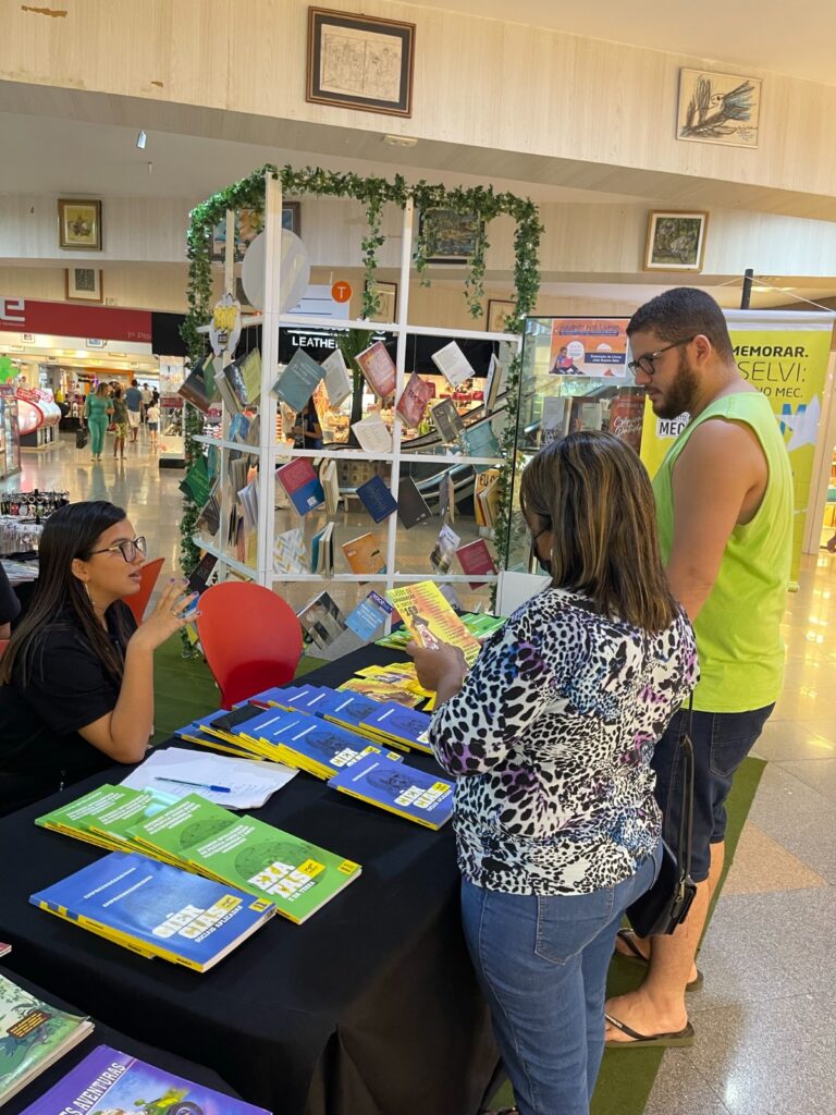Shopping Benfica realiza o 24º Festival Literário “Viajando nos Livros” 1 WhatsApp Image 2024 04 16 at 13.16.39