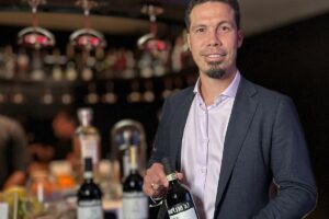 Hernanes, "O Profeta", participa de jantar harmonizado exclusivo no restaurante Both/Trevi 1 both
