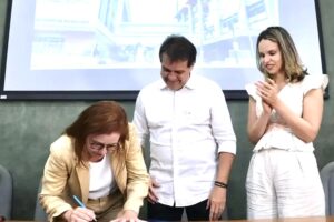 Após queda de Socorro Martins, prefeito anuncia Riane Azevedo no comando da saúde na capital 10 IMG 6677