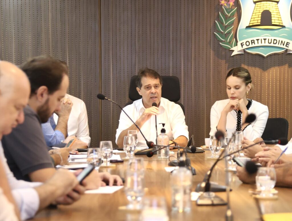 Evandro mantém equipe de Sarto e Roberto Cláudio em cargos de chefia de saúde 1 IMG 6714