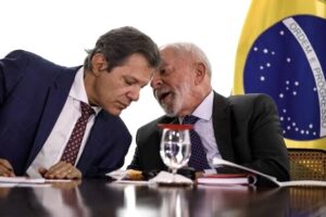 Após repercussão negativa, governo Lula recua e revoga aumento do imposto IOF 6 IMG 6772