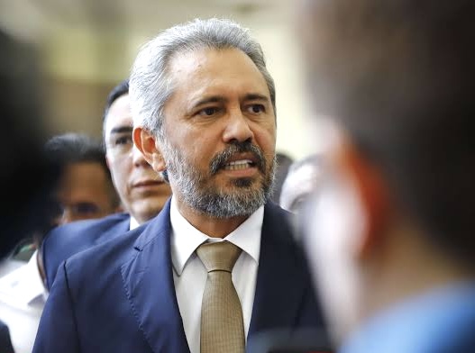 Elmano volta a cobrar judiciário e partidos de ‘esquerda, centro e direita’ na união contra facções 1 IMG 6862