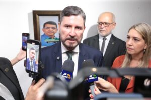 Presidente Romeu Aldigueri inaugura exposição em comemoração aos 190 anos da Assembleia Legislativa 5 9899e983 ab23 4d49 9d10 d38836bfce2f