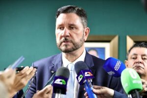 ALECE, SEMA, CAGECE e Secretaria das Cidades firmam acordo com foco na coleta seletiva 1 IMG 7317