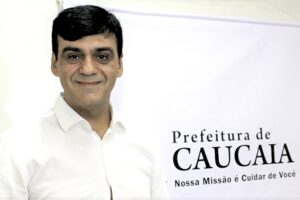 Prefeito Naumi Amorim passa a ser investigado pelo MP-CE após denúncias de nepotismo 5 IMG 7538