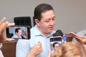 Prefeito teria aumentado gastos na véspera das eleições para financiar cestas básicas, óculos e próteses 7 IMG 7997