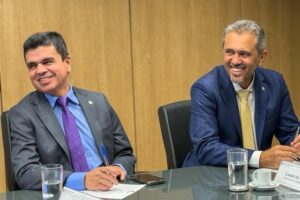 Elmano elogia Chagas, e faz apelo por candidatura de Chefe da Casa Civil nas próximas eleições 9 IMG 8304