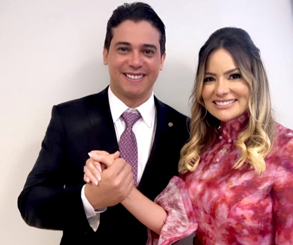 Prefeita e esposa de Júnior Mano tira licença sem previsão de retorno ao cargo 1 IMG 8706