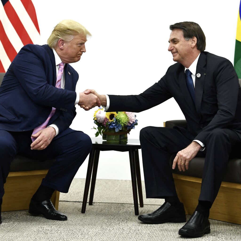 EDITORIAL: Ação da família Bolsonaro sobre tarifaço é imperdoável; “ganância infalível”