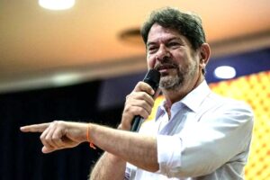 Cid critica aproximação de Ciro Gomes com André Fernandes; “Tem feito mal ao Ceará” 2 IMG 0267
