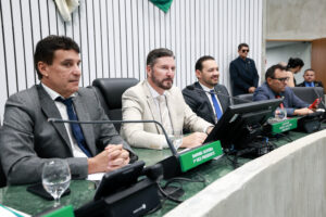 R$ 860 milhões: Deputados aprovam novo empréstimo para governo Elmano 2 IMG 9466
