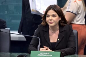 ALECE realiza sessão solene em homenagem ao movimento comunitário no Ceará 1 440bcb17 e009 434b 8abc 2996f1303898
