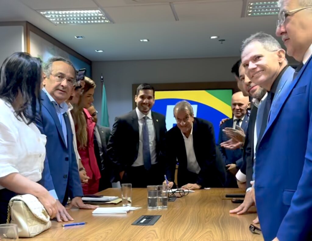 André Fernandes é empossado em Brasília novo presidente do PL-CE 1 IMG 1632