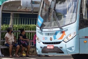 Trabalhadores são pegos de surpresa após 25 linhas de ônibus serem suspensas pelo Sindiônibus 1 IMG 1849