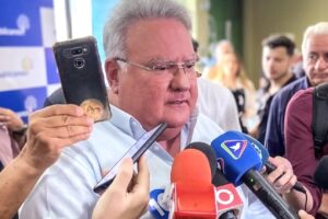 Real Time/CNN: Nome de Chiquinho Feitosa aparece em crescente dentro de estatística ao Senado 7 Facetune 05 12 2025 12 16 30