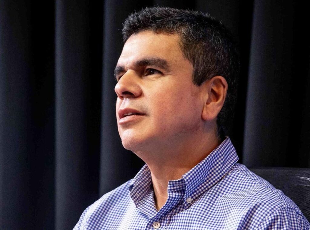 Após ataques de Ivo Gomes, prefeitos saem em defesa de Secretário da Casa Civil