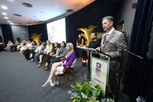 Pacto contra o Feminicídio no Ceará é assinado e lideranças femininas são homenageadas na Alece 4 55a912de f901 4d32 b0fe eb3d0734601f