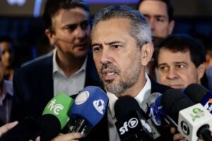 “Conversa fiada, papo furado”, diz Elmano sobre cobrança de Ciro na área da Segurança 1 IMG 9095