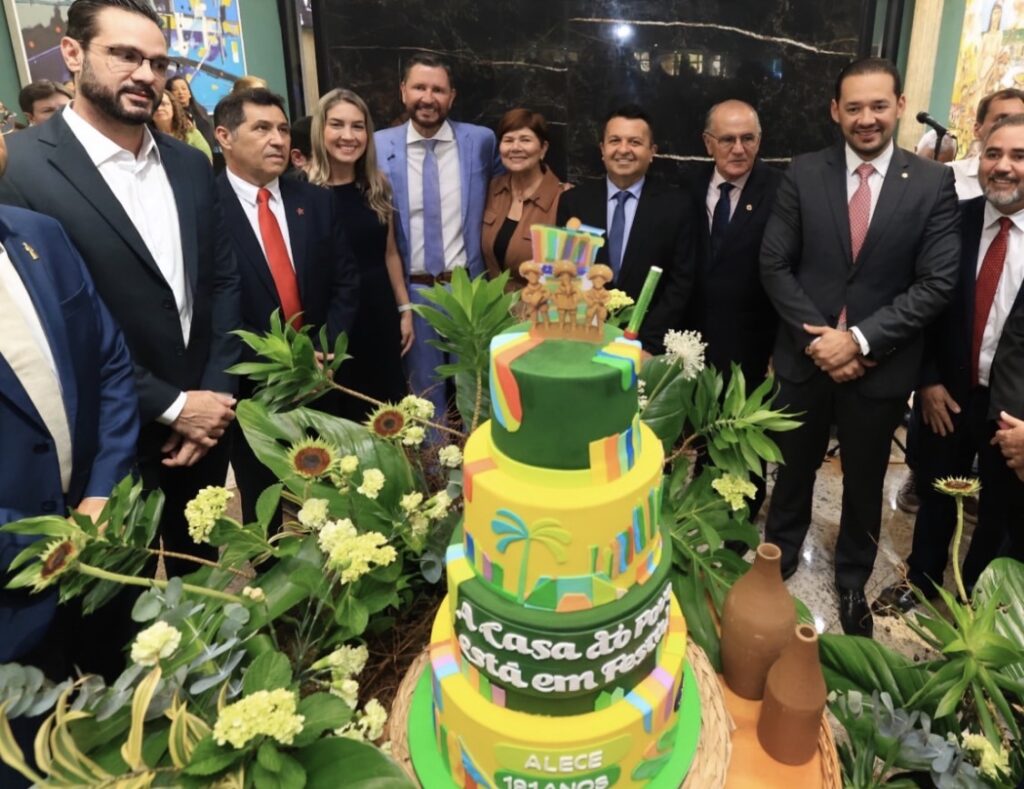 Alece comemora 191 anos cercada de parlamentares, servidores e parceiros 1 IMG 9107