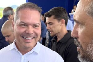 Elmano destaca articulação de deputado Heitor Freire na vinda do Complexo Qair ao Ceará 5 IMG 9469