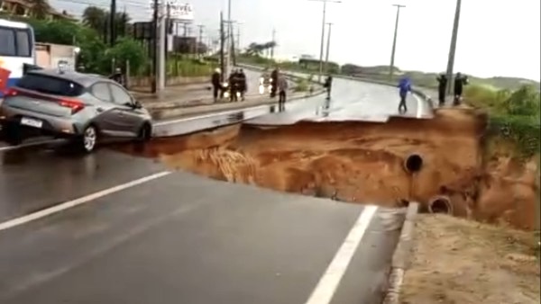 Saiba quem é a construtora responsável pela rodovia que desabafou em Aquiraz 2 IMG 9841