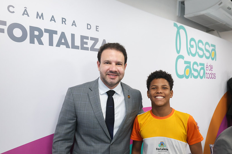Câmara de Fortaleza lança “Parla, Jovem!”, programa que vai eleger 24 estudantes para simular mandato de vereadores 1 IMG 1070