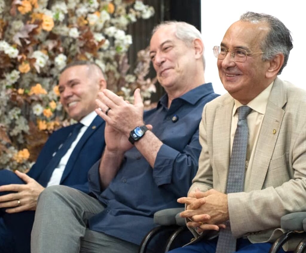 Evangélicos reagem com críticas após Ciro Gomes subir em púlpito de igreja 1 IMG 1363