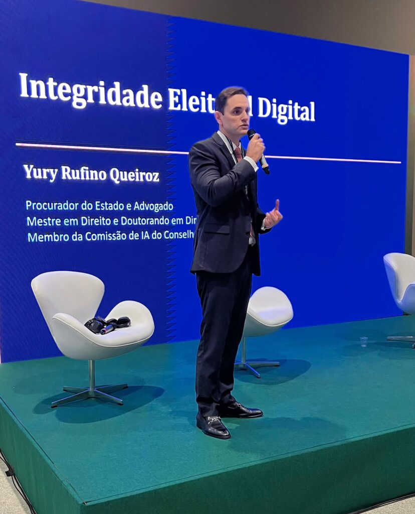 Em Brasília, Yury Queiroz comanda debates sobre democracia e tecnologia na ExpoDireito 1 yur